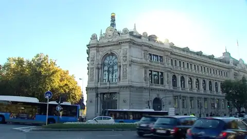 Frame 1.060596 de: El Banco de España revisa al alza el crecimiento del PIB en 2017, hasta el 3,1% Frame 1.060596 de: El Banco de España revisa al alza el crecimiento del PIB en 2017, hasta el 3,1%