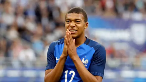 Mbappé, durante un partido con la selección francesa Mbappé, durante un partido con la selección francesa