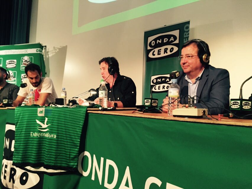 De la Morena con Fernández Vara. De la Morena con Fernández Vara.