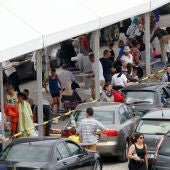Viajeros esperan en una zona de preembarque en el puerto de Algeciras durante dentro de la Operación Paso del Estrecho 