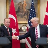 EEUU busca arrestar a 12 agentes turcos y guardaespaldas de Erdogan
