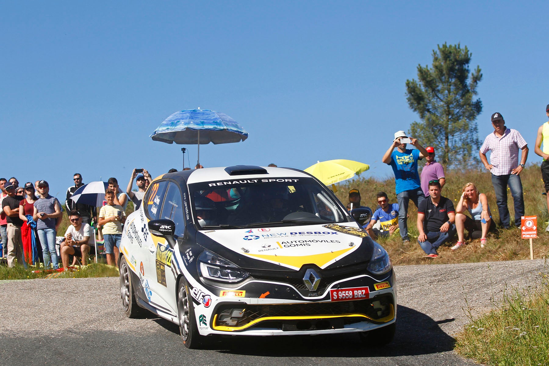 El piloto de Elche JJ Pérez se impone en la cuarta prueba del Clio Iberia Trophy El piloto de Elche JJ Pérez se impone en la cuarta prueba del Clio Iberia Trophy