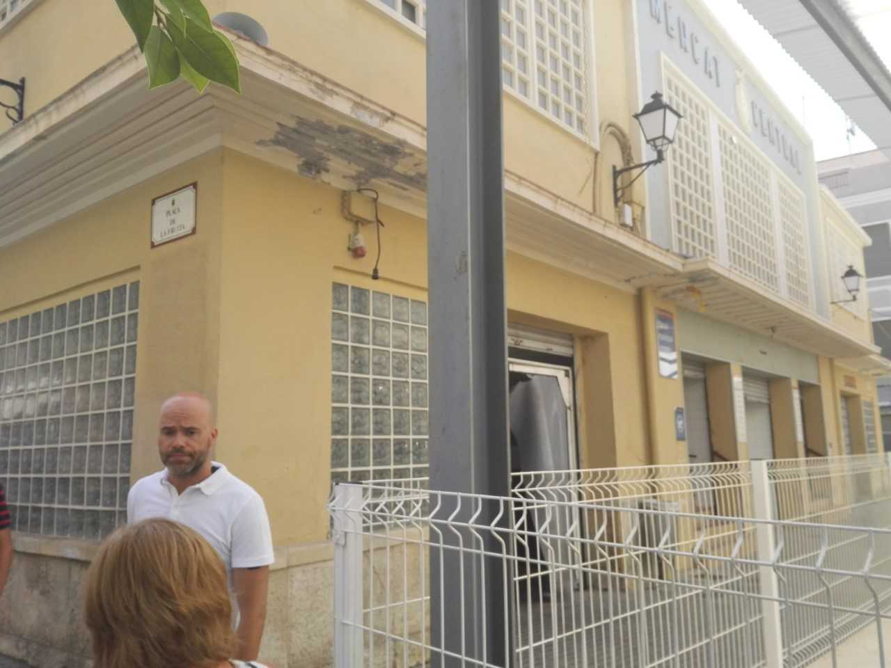 Podemos Elche apunta movilizaciones si se desaloja a los placeros del Mercado Central Podemos Elche apunta movilizaciones si se desaloja a los placeros del Mercado Central