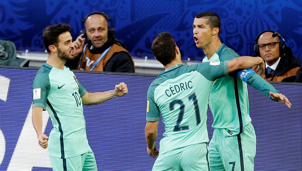 Cristiano Ronaldo celebra su gol, el 0-1 de Portugal ante Rusia