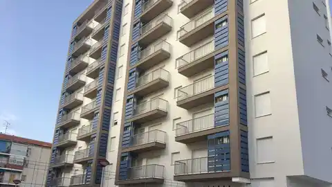 El primer edificio de nueva construcción del barrio de San Antón de Elche. San Anton