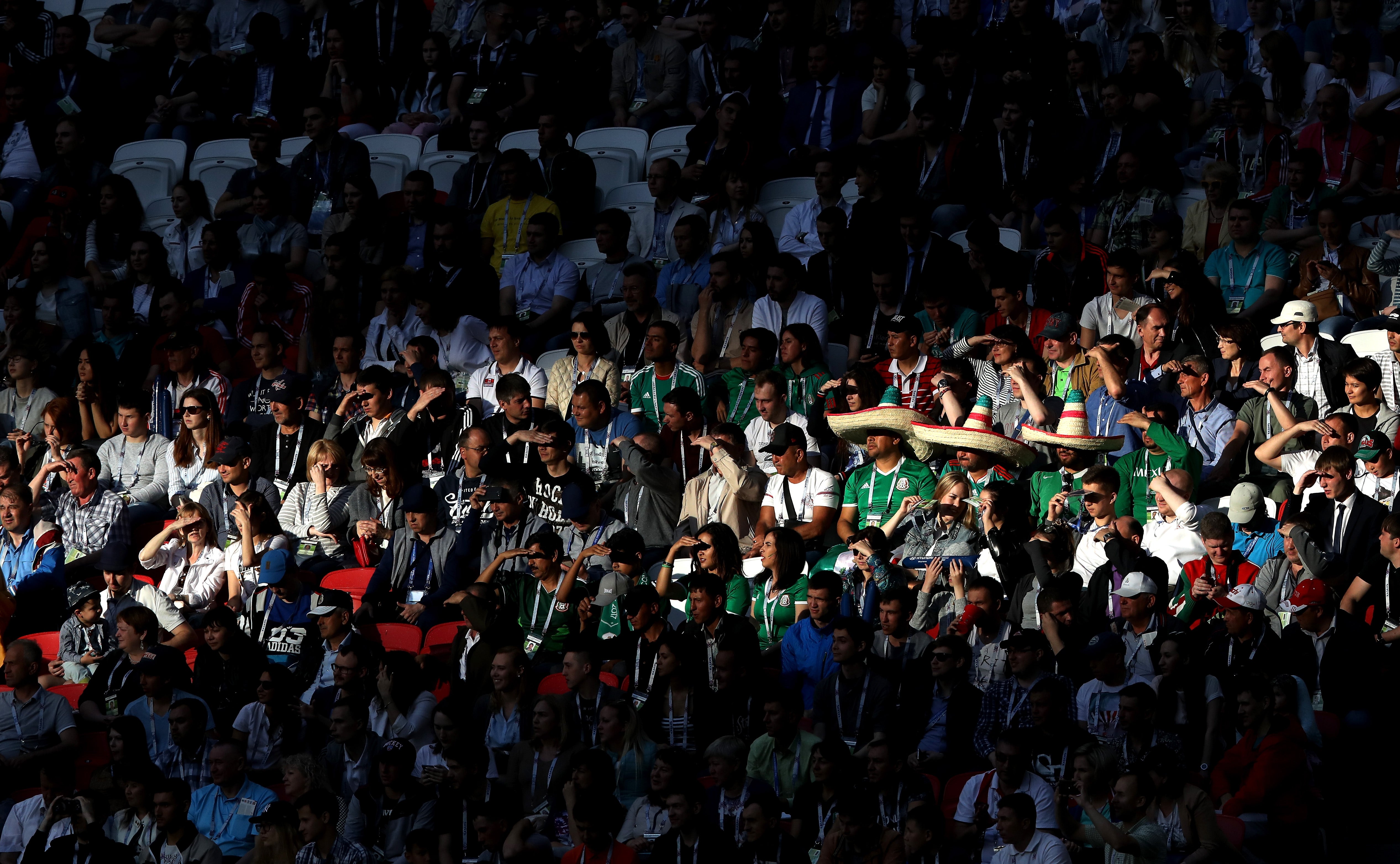 La Federación mexicana pide a sus aficionados que detengan los cánticos homófobos en la Copa Confederaciones La Federación mexicana pide a sus aficionados que detengan los cánticos homófobos en la Copa Confederaciones