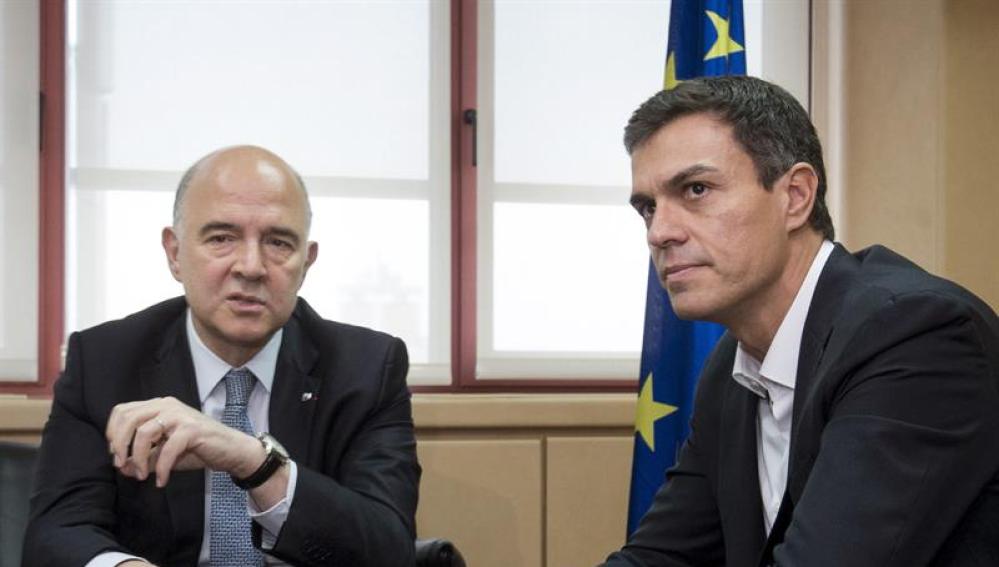 Pedro Sánchez y Pierre Moscovici