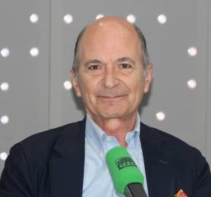 Carlos Rodríguez Braun en los estudios de Onda Cero Carlos Rodríguez Braun en los estudios de Onda Cero
