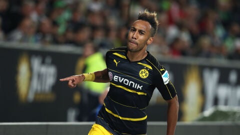 Aubameyang celebra un gol con el Borussia Dortmund
