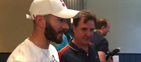 La sorpresa inesperada de Benzema a los niños del Real Madrid en LaLiga Promises La sorpresa inesperada de Benzema a los niños del Real Madrid en LaLiga Promises