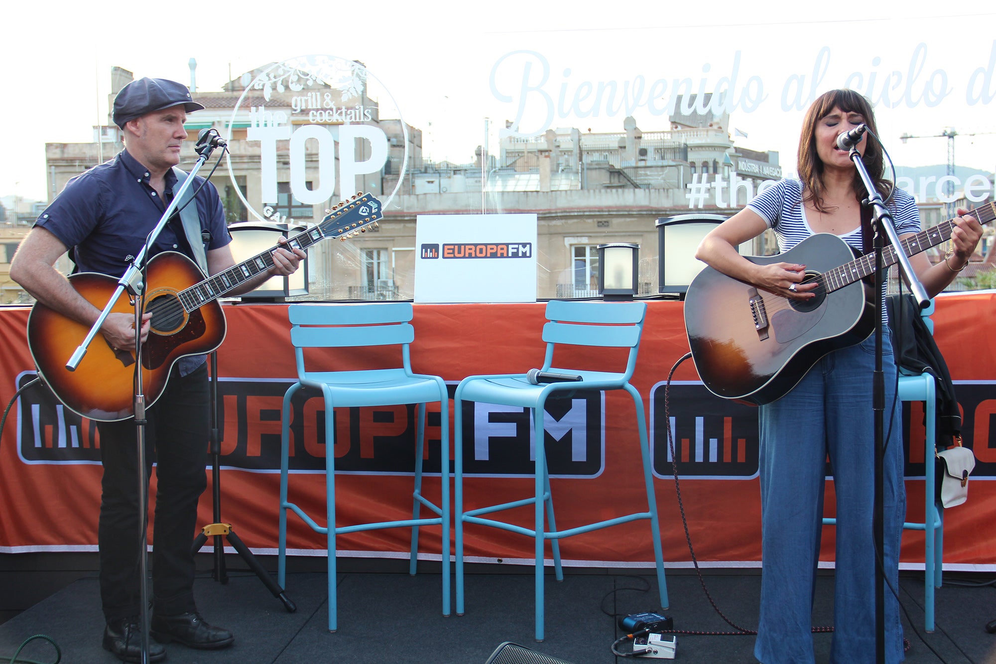 Amaral: "Es impresionante como el público sigue transmitiéndonos su energía" Amaral: "Es impresionante como el público sigue transmitiéndonos su energía"