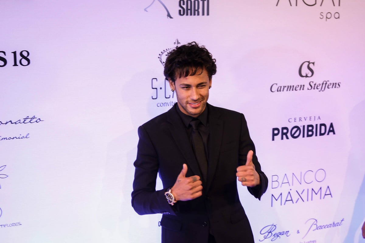 Desde Brasil aseguran que Neymar habría aceptado la oferta del PSG Desde Brasil aseguran que Neymar habría aceptado la oferta del PSG