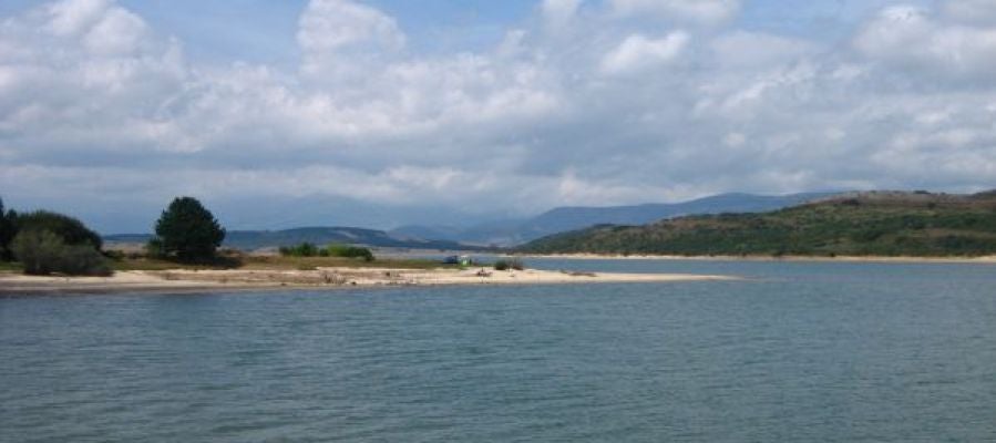 Pantano del Ebro Pantano del Ebro