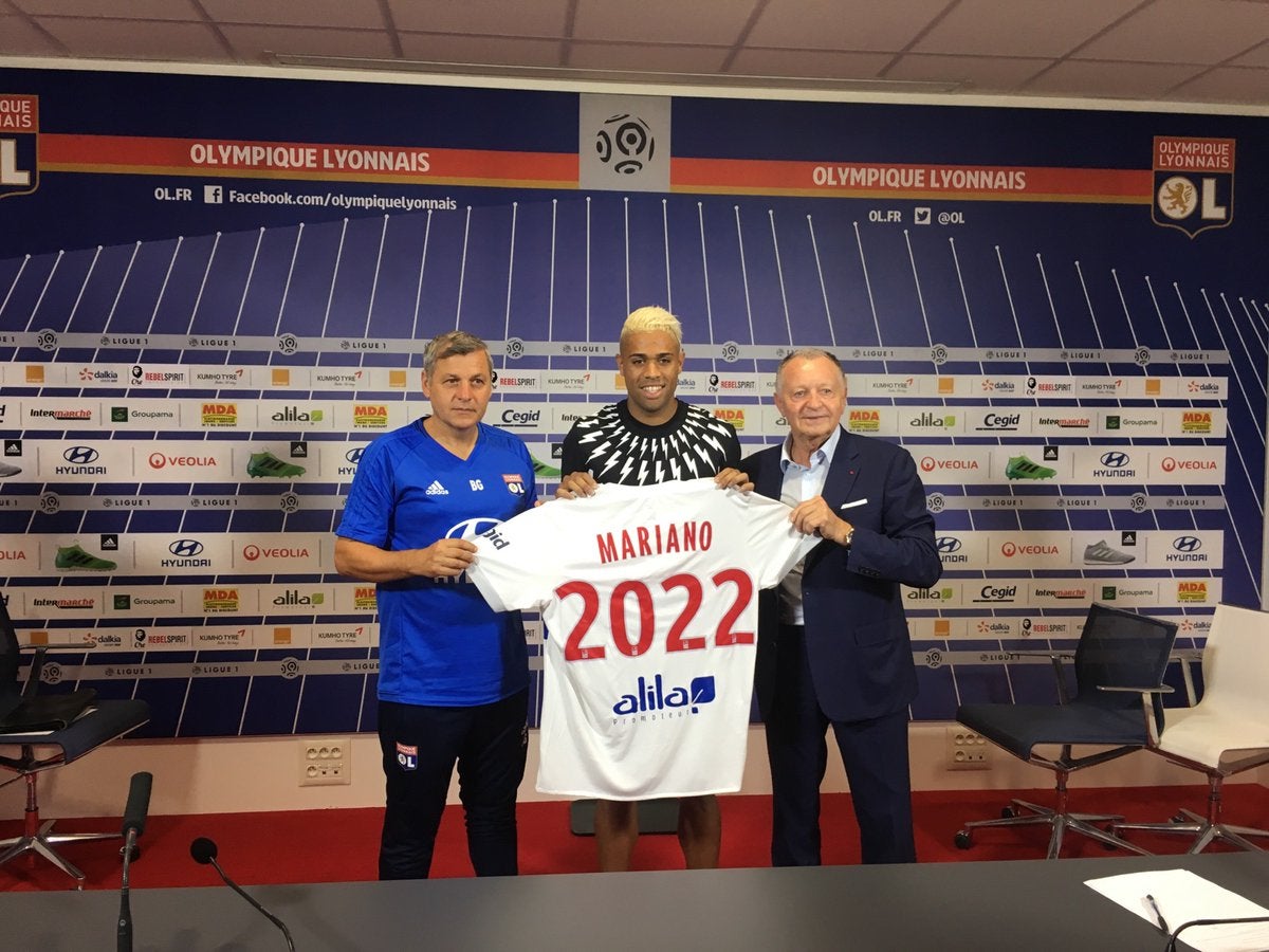 Mariano: "El Lyon apostó fuerte por mí y Zidane me aconsejó que era una buena opción" Mariano: "El Lyon apostó fuerte por mí y Zidane me aconsejó que era una buena opción"