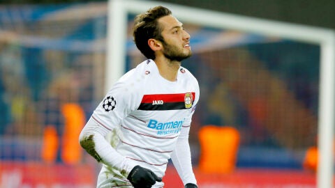 Calhanoglu, con el Bayer Leverkusen