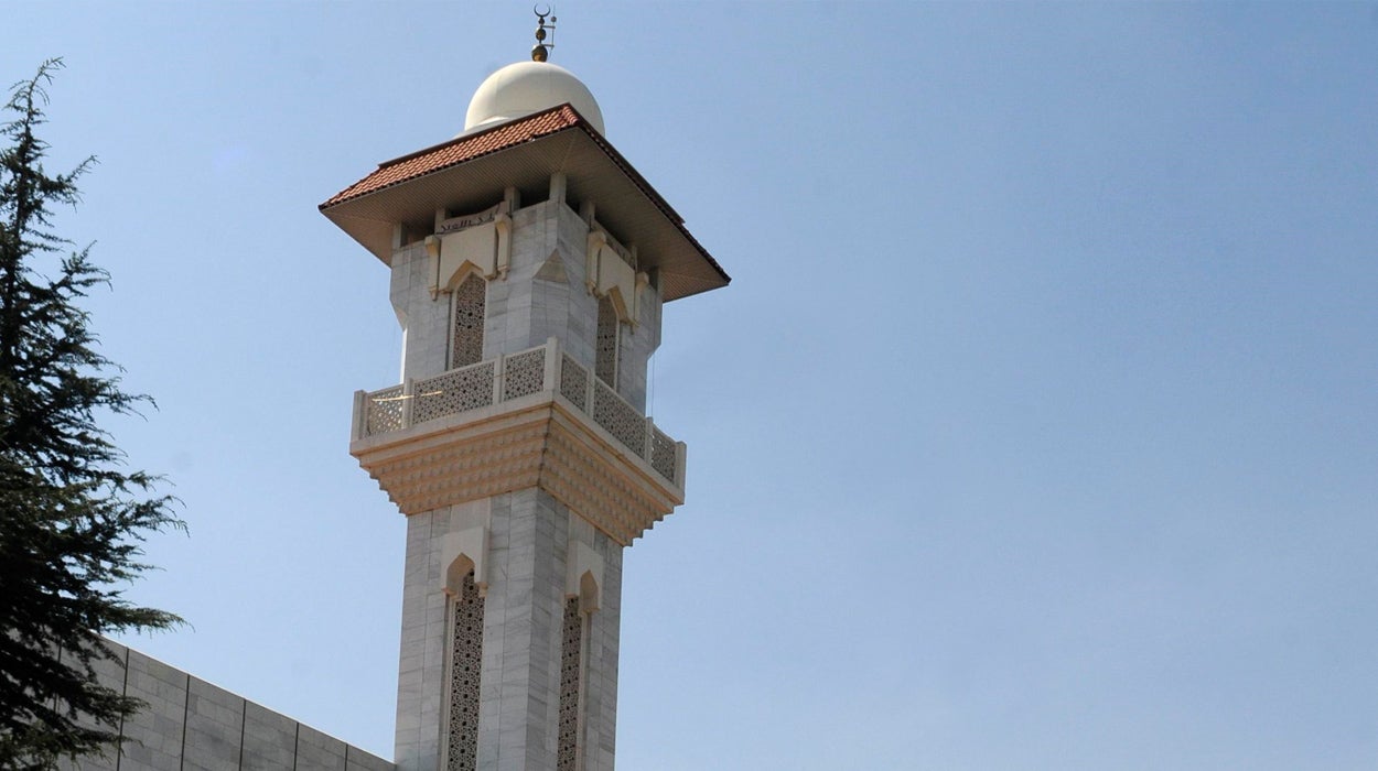 Ocho heridos en un tiroteo cerca de una mezquita en Aviñón, sur de Francia Ocho heridos en un tiroteo cerca de una mezquita en Aviñón, sur de Francia