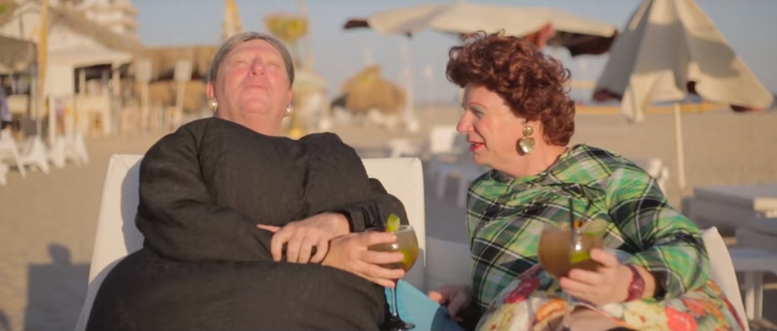 Los Morancos, contra los políticos y contra las estrellas del fútbol en su nueva canción del verano Los Morancos, contra los políticos y contra las estrellas del fútbol en su nueva canción del verano