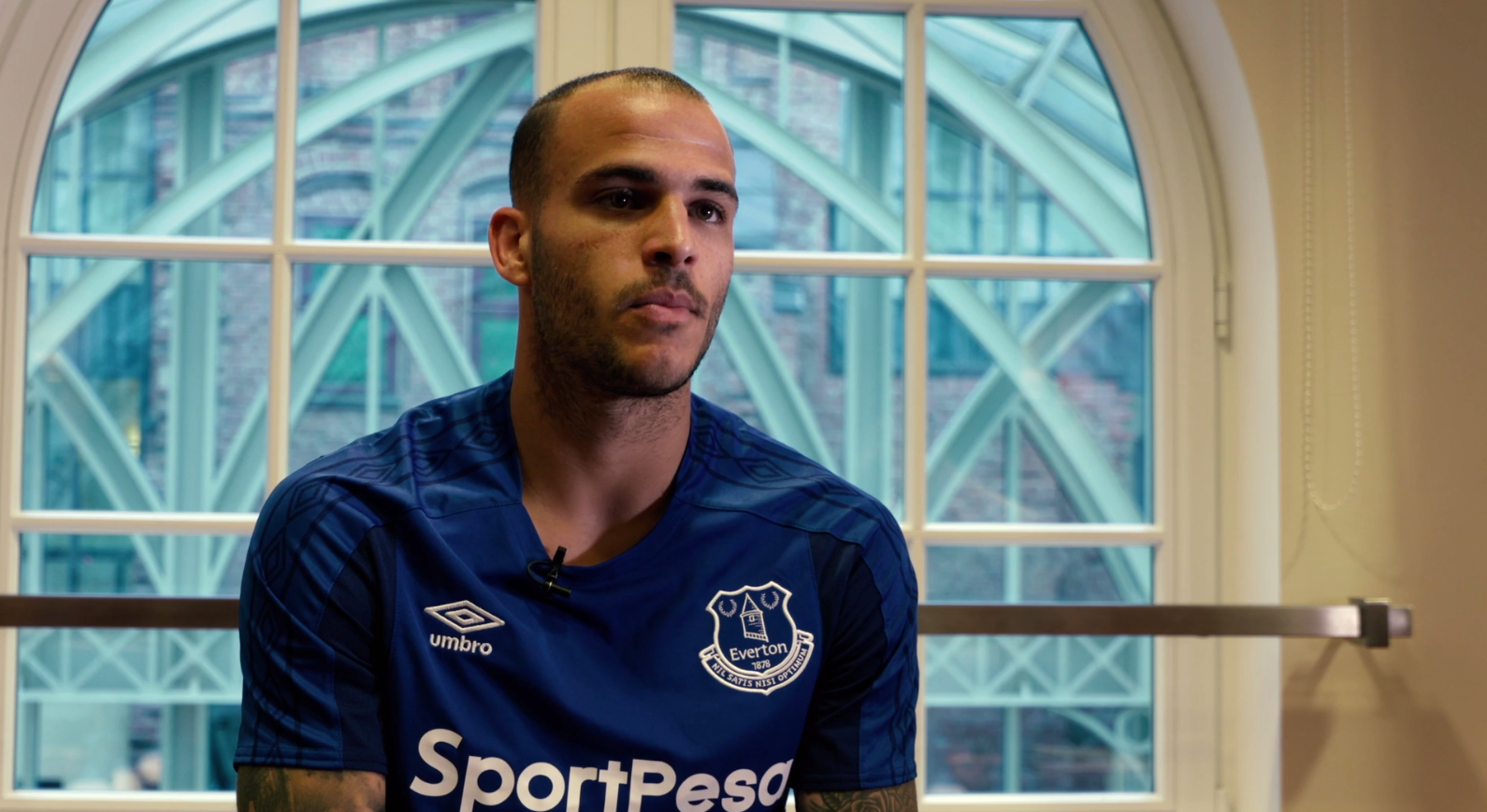 El Everton anuncia el fichaje de Sandro Ramírez hasta 2022: "Sé que es el lugar ideal" El Everton anuncia el fichaje de Sandro Ramírez hasta 2022: "Sé que es el lugar ideal"