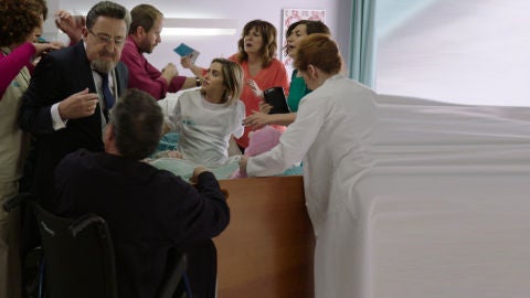 All&iacute; Abajo super