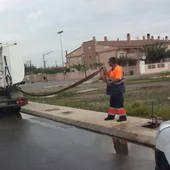 El nuevo contrato supondrá la ampliación del servicio de limpieza viaria El nuevo contrato supondrá la ampliación del servicio de limpieza viaria