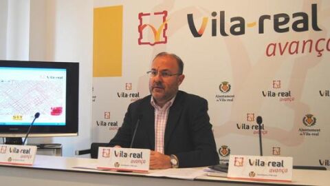 Imatge d' arxiu del regidor de Territori en una roda de premsa