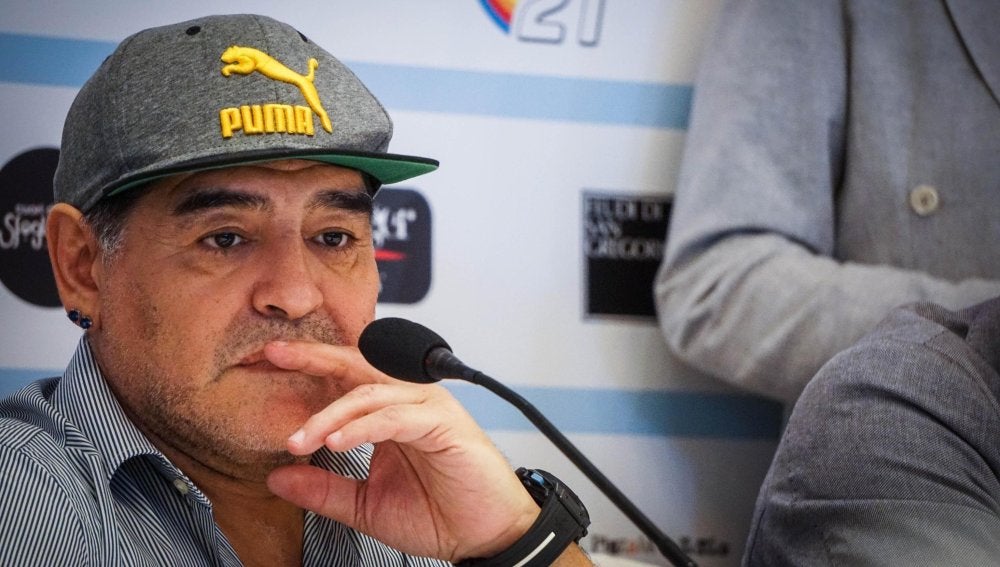 Maradona, en un acto en Nápoles