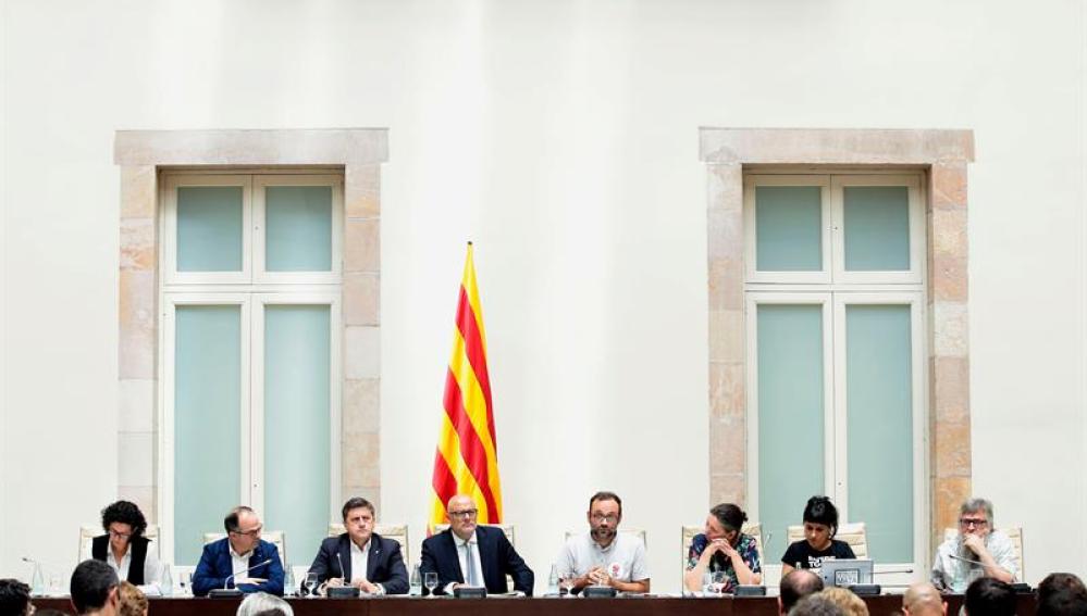 Diputados de Junts pel Sí y la CUP presentan la futura Ley catalana del Referéndum de Autodeterminación