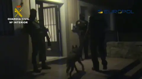 Detenido en Madrid un hombre vinculado al aparato de propaganda de Daesh Detenido en Madrid un hombre vinculado al aparato de propaganda de Daesh
