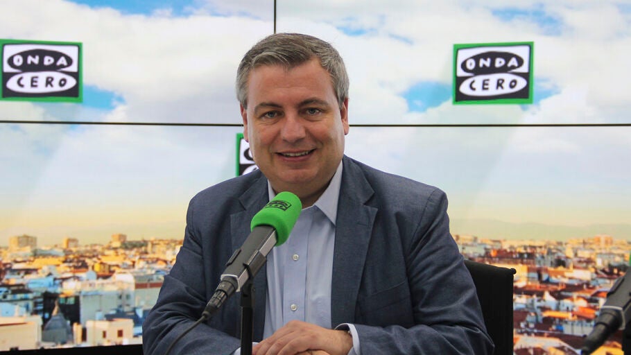 Jordi Xucl&agrave; en los estudios de Onda Cero
