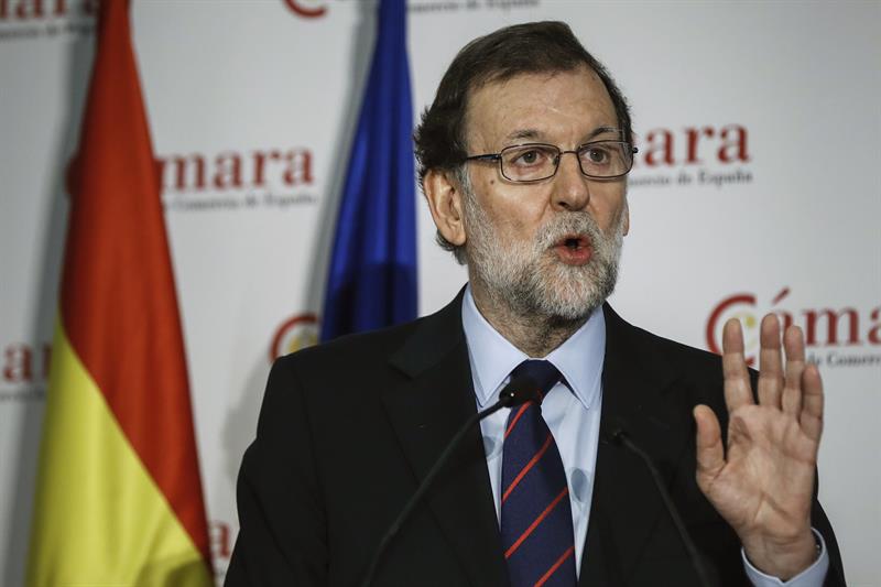 Mariano Rajoy: "Los delirios autoritarios nunca podrán vencer al equilibrio del Estado democrático" Mariano Rajoy: "Los delirios autoritarios nunca podrán vencer al equilibrio del Estado democrático"