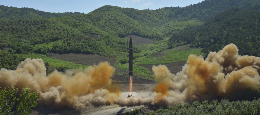 Corea del Norte asegura que probó un misil que puede cargar una cabeza nuclear Corea del Norte asegura que probó un misil que puede cargar una cabeza nuclear