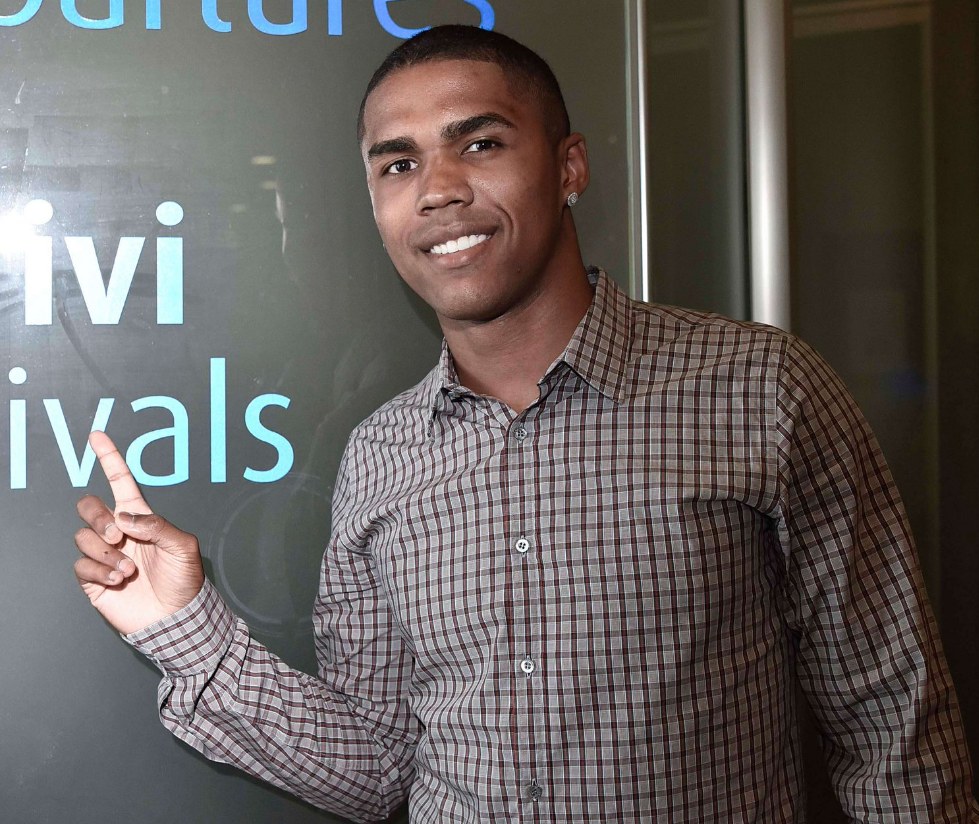 La Juventus de Turín hace oficial el fichaje de Douglas Costa La Juventus de Turín hace oficial el fichaje de Douglas Costa