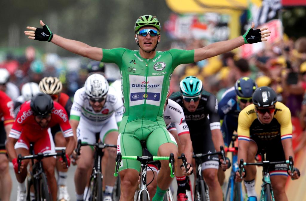 Vuelve a escuchar el final de la décima etapa Vuelve a escuchar el final de la décima etapa