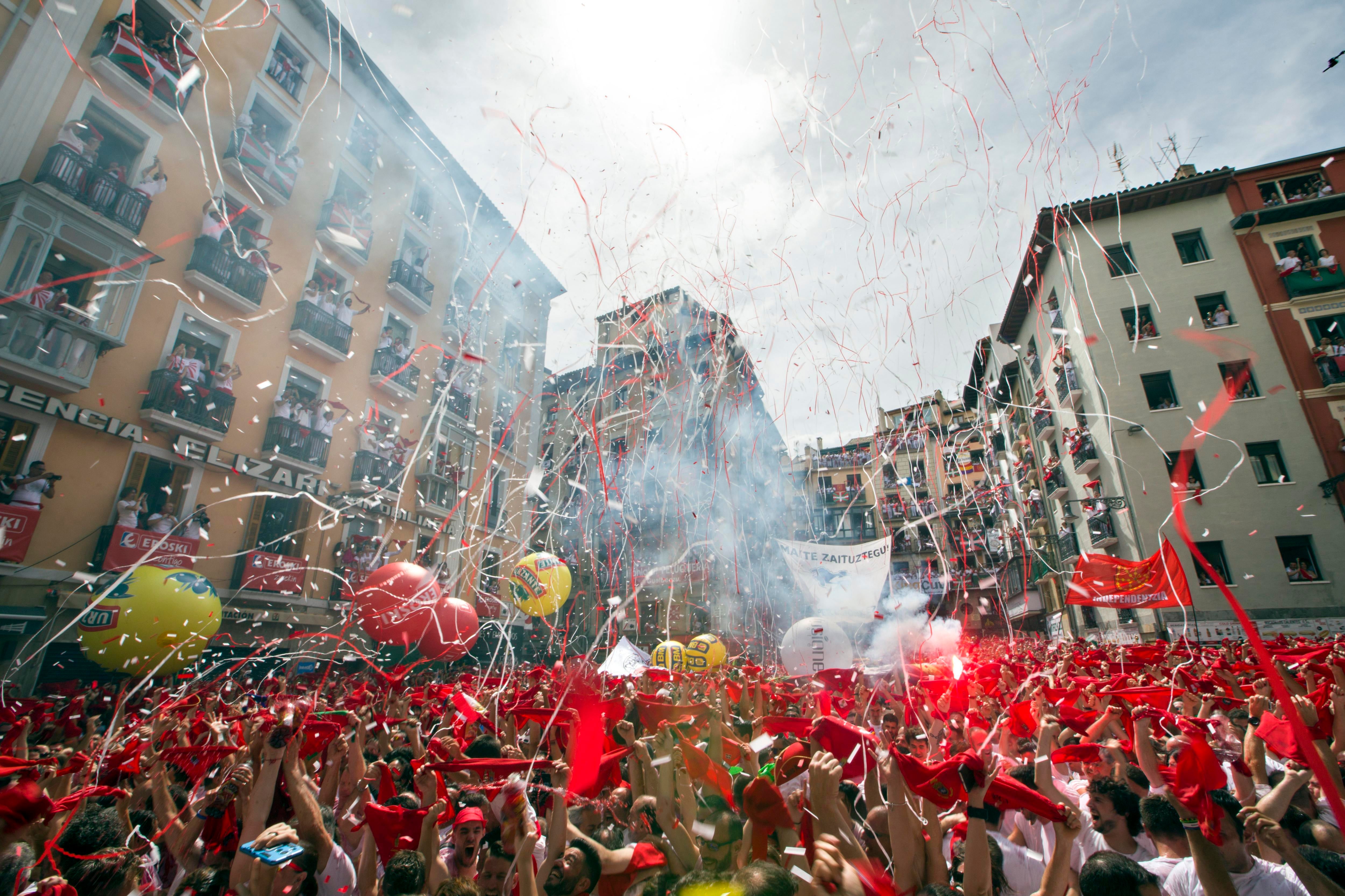 Tres detenidos más en Sanfermines por tocamientos, uno con intimidación Tres detenidos más en Sanfermines por tocamientos, uno con intimidación