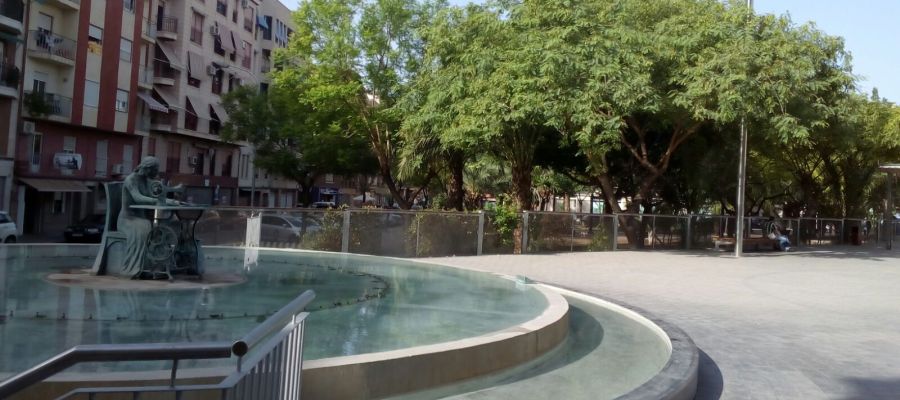 Parque de La Aparadora en el barrio de Carrús de Elche. Parque de La Aparadora en el barrio de Carrús de Elche.