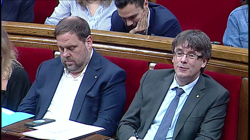 Puigdemont asegura que Junqueras ya tenía el encargo del referéndum desde septiembre Puigdemont asegura que Junqueras ya tenía el encargo del referéndum desde septiembre