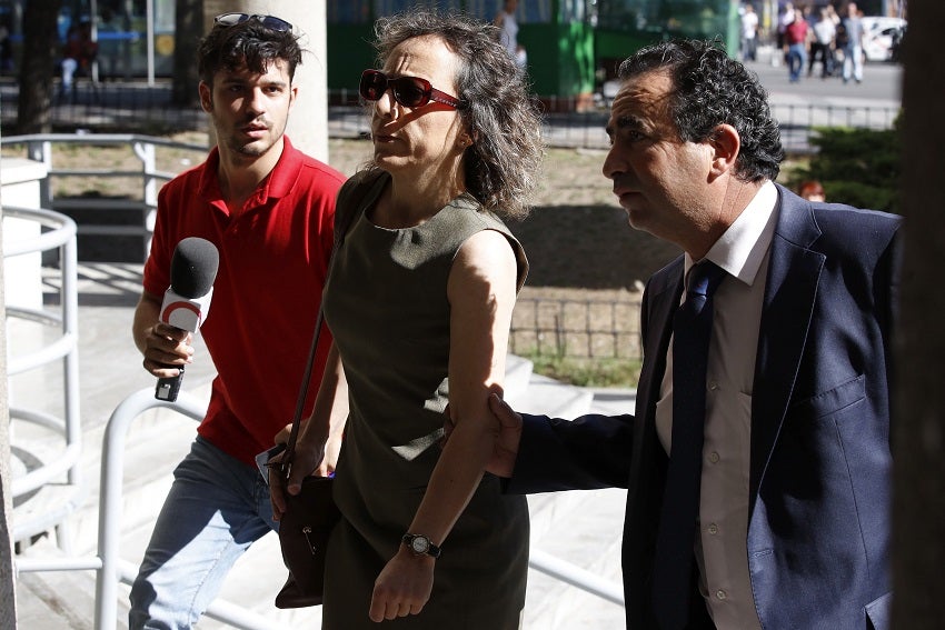 Prisión sin fianza para Noelia de Mingo tras apuñalar a dos mujeres Prisión sin fianza para Noelia de Mingo tras apuñalar a dos mujeres