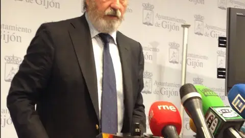 Julio Gómez-Pomar, secretario de Estado de Infraestructuras Rueda de prensa en el Ayuntamiento de Gijón