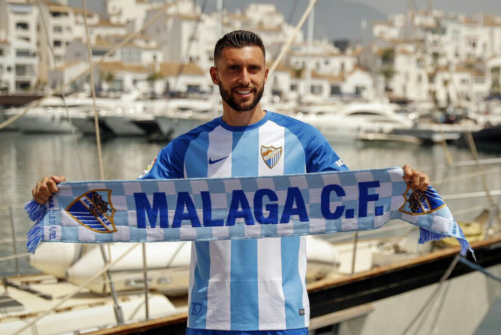 Borja Bastón: "Soy diferente a Sandro pero ojalá pueda hacer también una gran temporada" Borja Bastón: "Soy diferente a Sandro pero ojalá pueda hacer también una gran temporada"