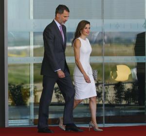 Los Reyes de España, Felipe VI y Letizia, en el aeropuerto Los Reyes de España, Felipe VI y Letizia, en el aeropuerto