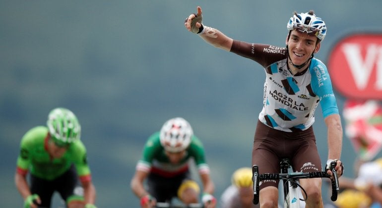Bardet logra la victoria en la etapa reina del Tour y Aru le arrebata el liderato a Froome Bardet logra la victoria en la etapa reina del Tour y Aru le arrebata el liderato a Froome