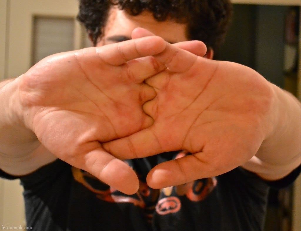 Los médicos se pronuncian: ¿es malo para la salud la costumbre de crujirse los nudillos? Los médicos se pronuncian: ¿es malo para la salud la costumbre de crujirse los nudillos?