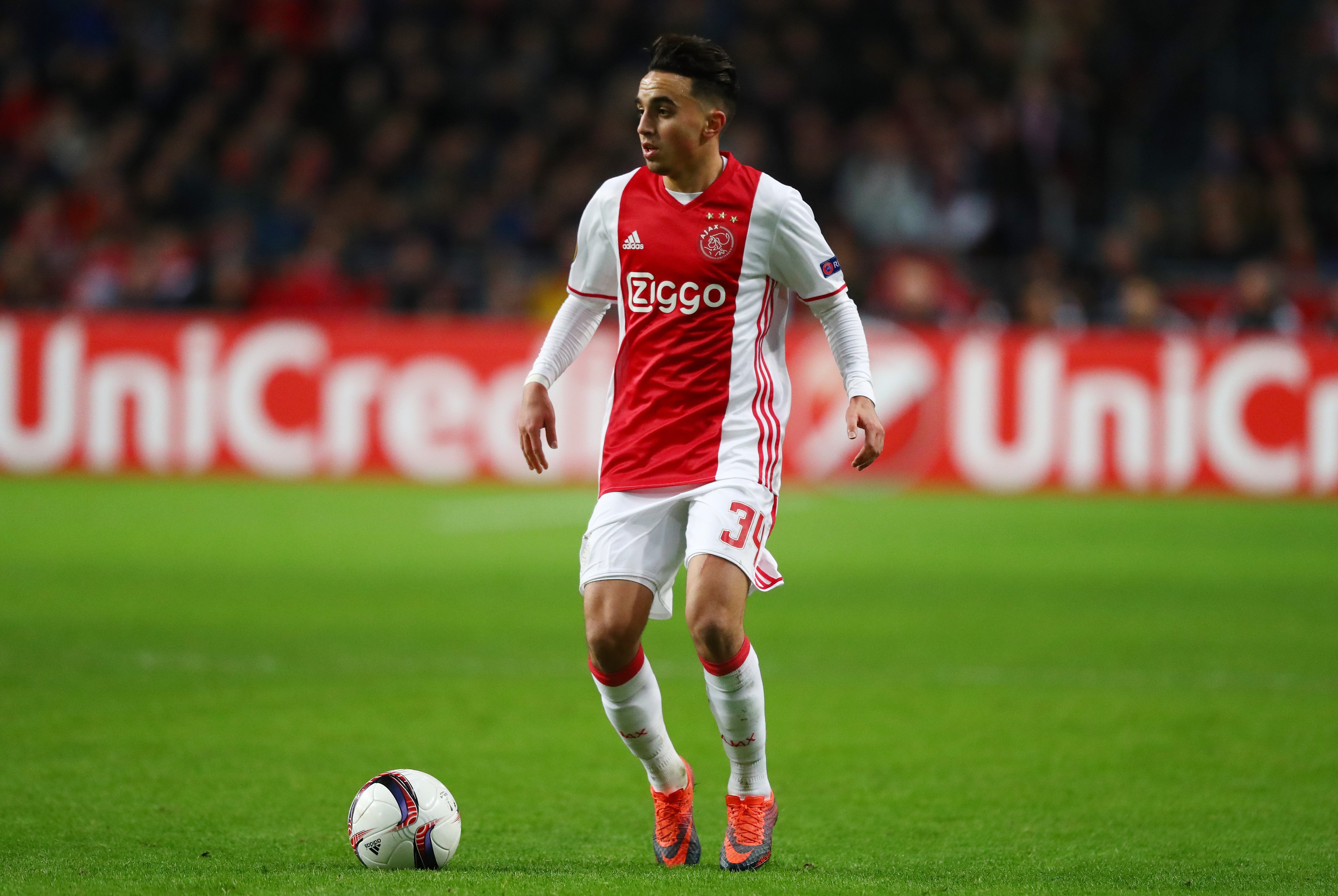 Nouri, jugador del Ajax, sufre daño cerebral "serio y permanente": "Nuestros pensamientos y oraciones están con él" Nouri, jugador del Ajax, sufre daño cerebral "serio y permanente": "Nuestros pensamientos y oraciones están con él"