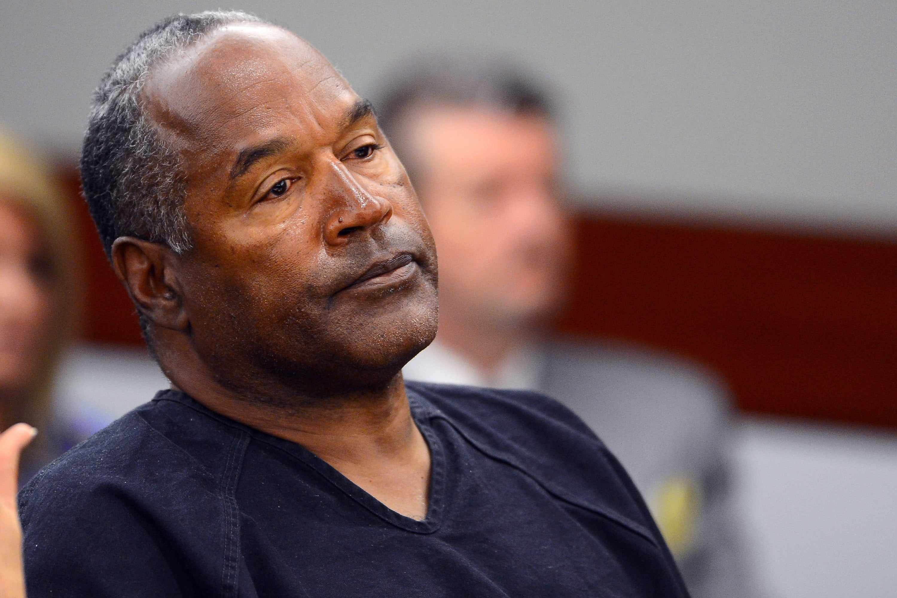 O.J. Simpson sale en libertad condicional tras nueve años de prisión O.J. Simpson sale en libertad condicional tras nueve años de prisión