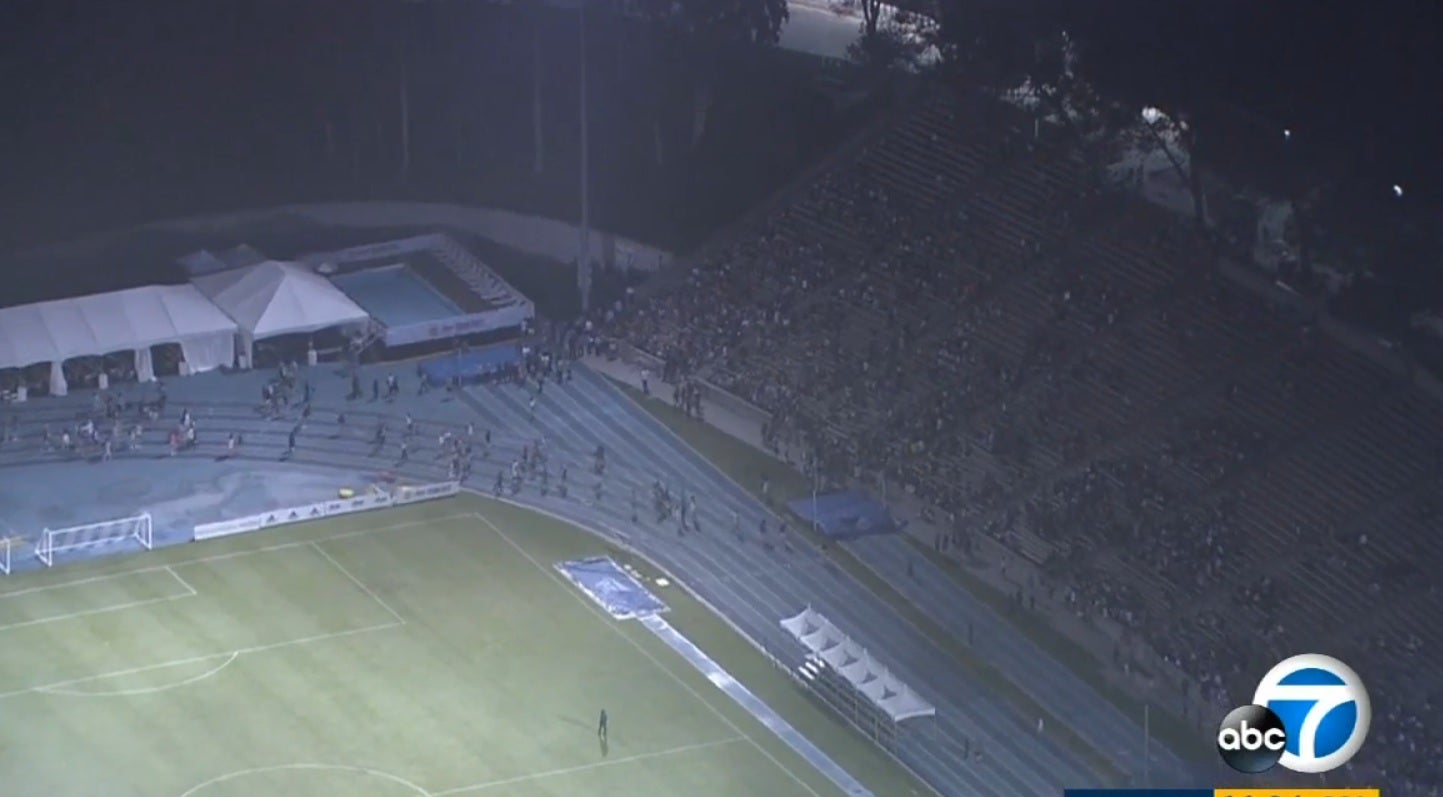 Amenaza de bomba en UCLA, lugar donde el Real Madrid lleva a cabo su pretemporada Amenaza de bomba en UCLA, lugar donde el Real Madrid lleva a cabo su pretemporada