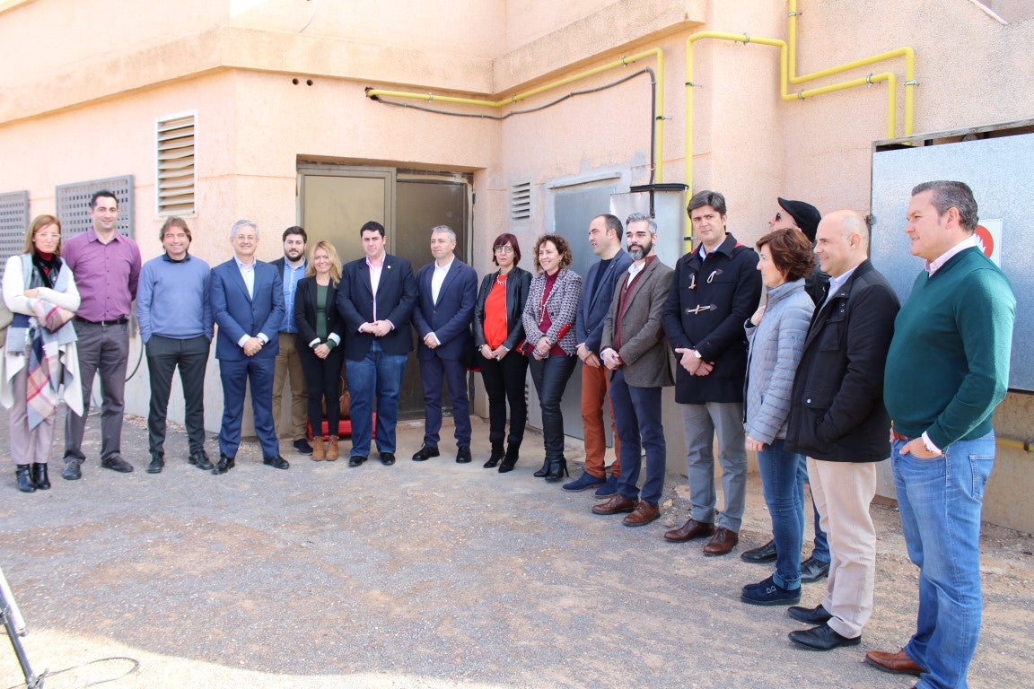 El proyecto E-USE permite ahorrar 8.000 euros en la piscina de Nules gracias a la geotermia El proyecto E-USE permite ahorrar 8.000 euros en la piscina de Nules gracias a la geotermia