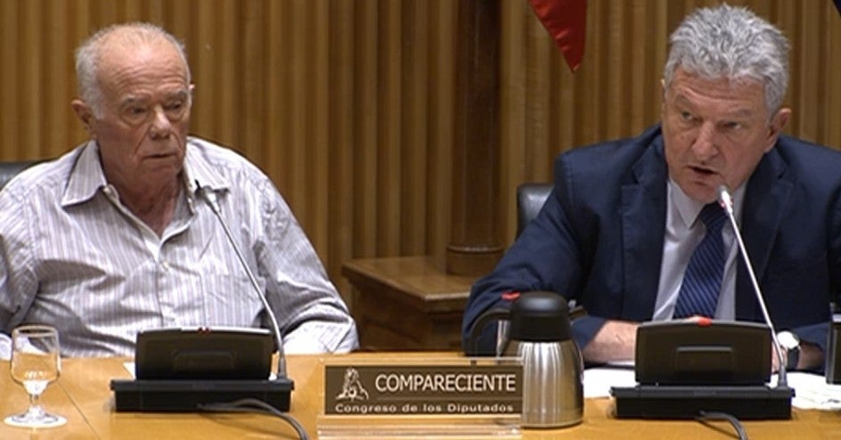 Toni Cantó, a Naseiro: "El otro día tuvimos un tesorero mudo y hoy tenemos al tesorero sordo" Toni Cantó, a Naseiro: "El otro día tuvimos un tesorero mudo y hoy tenemos al tesorero sordo"