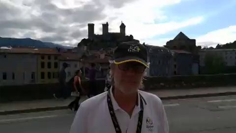 Javier Ares analiza la decimotercera etapa del Tour con el Castillo de Foix de fondo