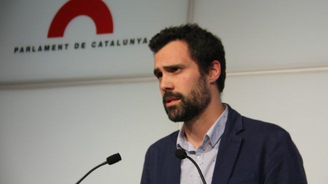 Roger Torrent (ERC): "Es ingenuo pensar que el sistema judicial español es independiente del poder político" Roger Torrent (ERC): "Es ingenuo pensar que el sistema judicial español es independiente del poder político"