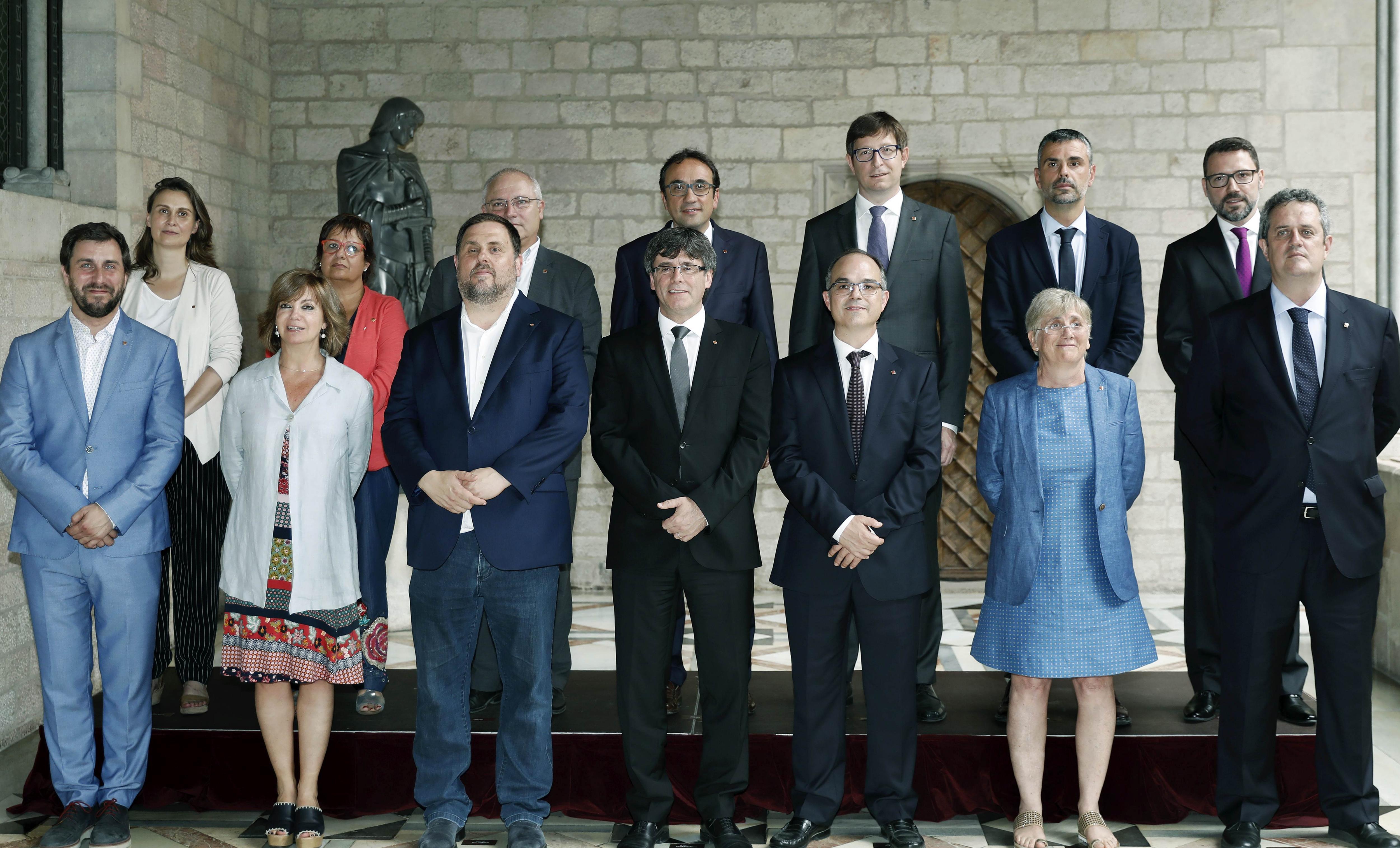 El Govern cesa al presidente del Consorcio de Educación de Barcelona en plena búsqueda de locales El Govern cesa al presidente del Consorcio de Educación de Barcelona en plena búsqueda de locales